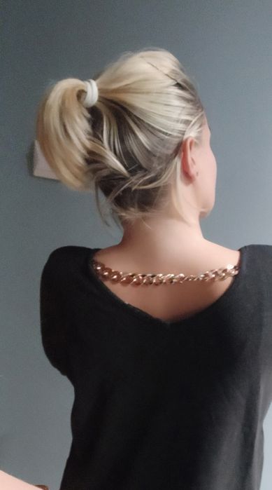 Sweterek damski czarny