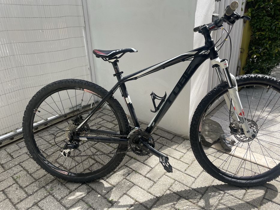 Bicicleta Cube Aim 29 (hardtail XC)