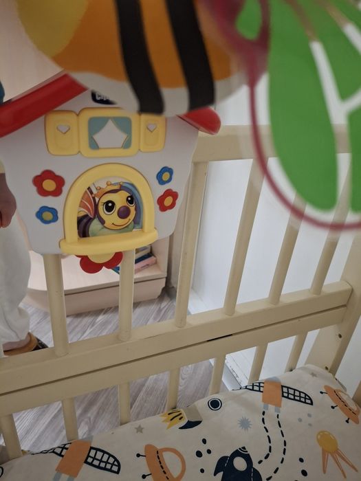 Механічна мобіль  chicco