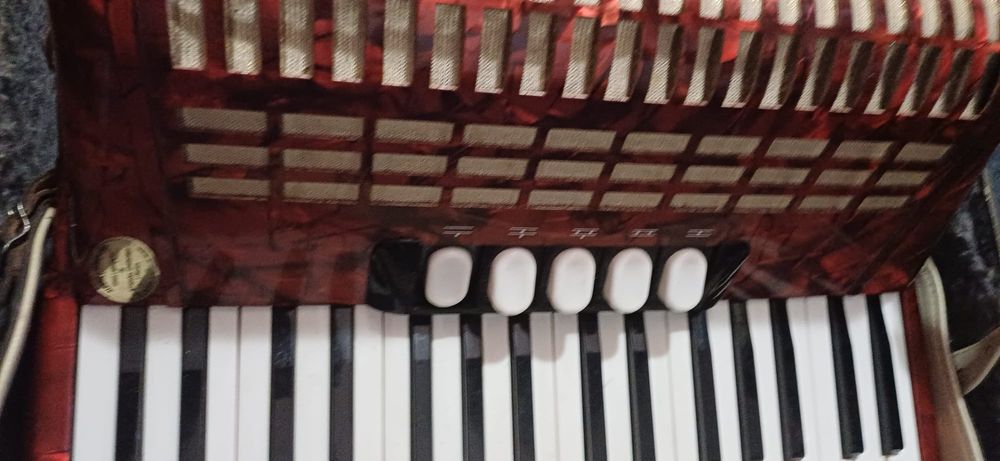 Acordeão HOHNER Concerto III N