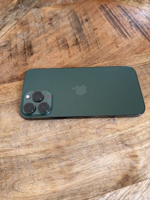iPhone 13 Pro Max  zielony   stan bardzo dobry  etui + szkło