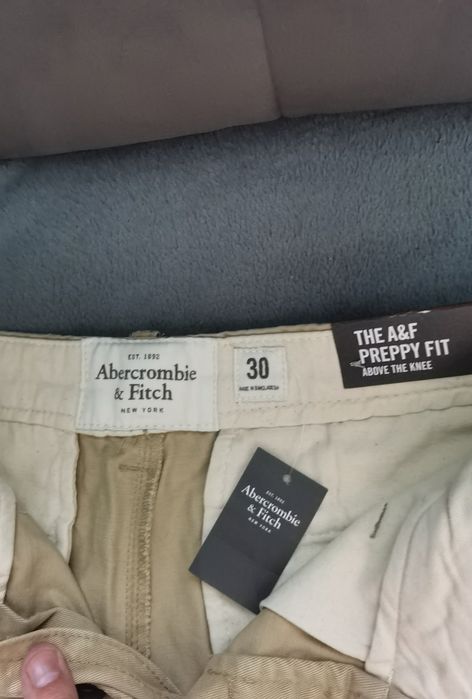 Spodenki Abercrombie & Fitch
