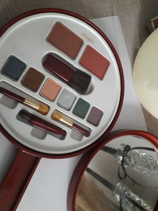 Lusterko Japonia Kanebo