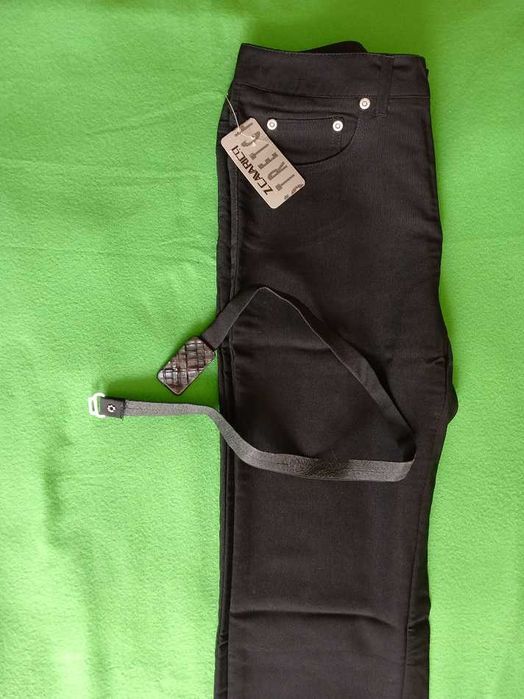 Жіночі брюки. Стильна жіноча одежа.