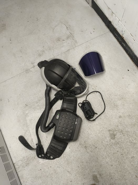 Przyłbica Versfalo M300 plus zestaw Adfloo