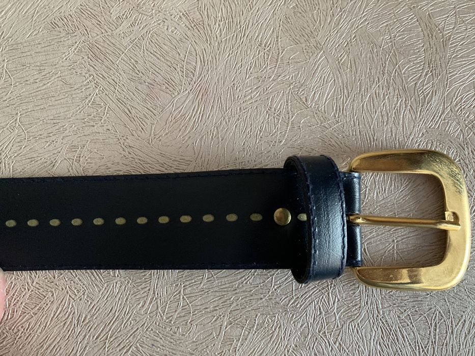 Pasek czarny ze złotą sprzączką, nowy