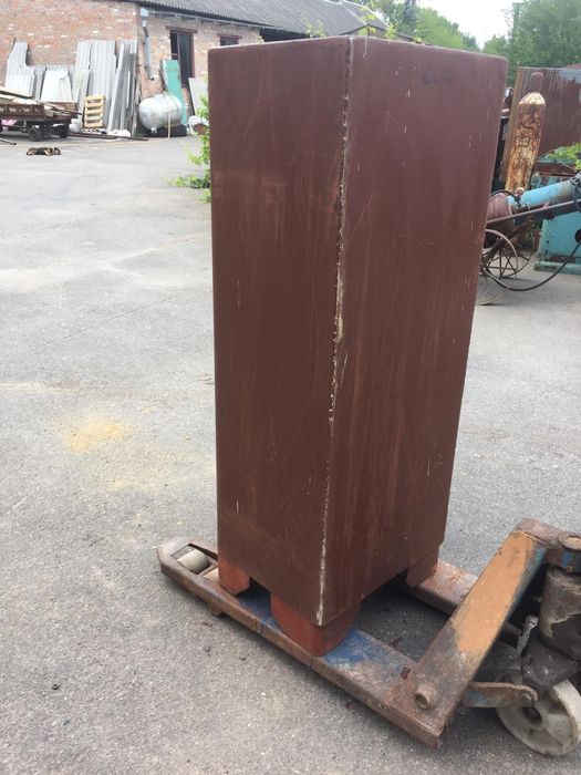 Продам сейф залізний железный