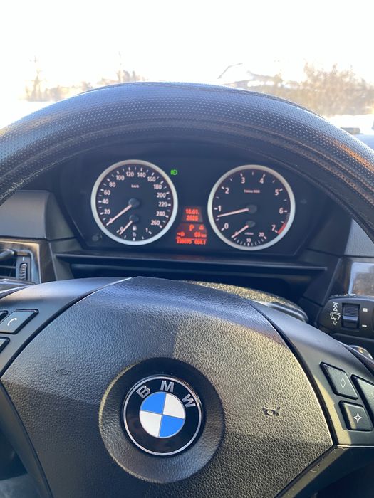 Продам Бмв е60 523і