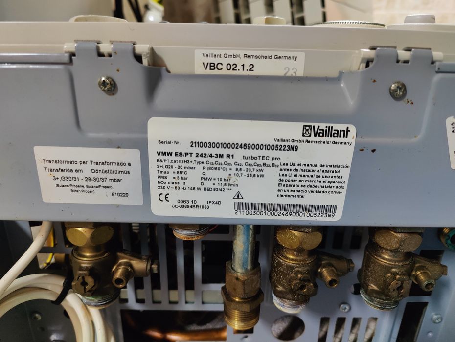 Vaillant Turbo tech Pro + Radiadores