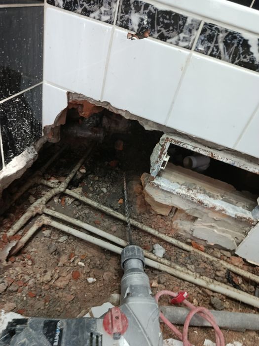 Instalacje Elektryczne-Gazowe-Wodne  Serwis  24 godziny