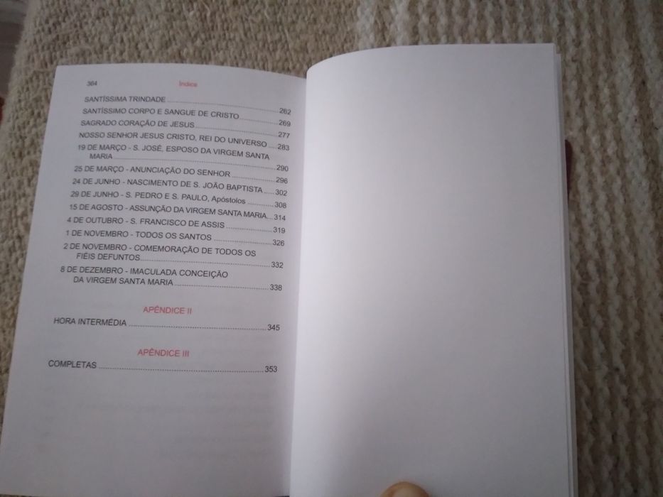 Rezar com a Igreja.  Liturgia das horas abreviada
