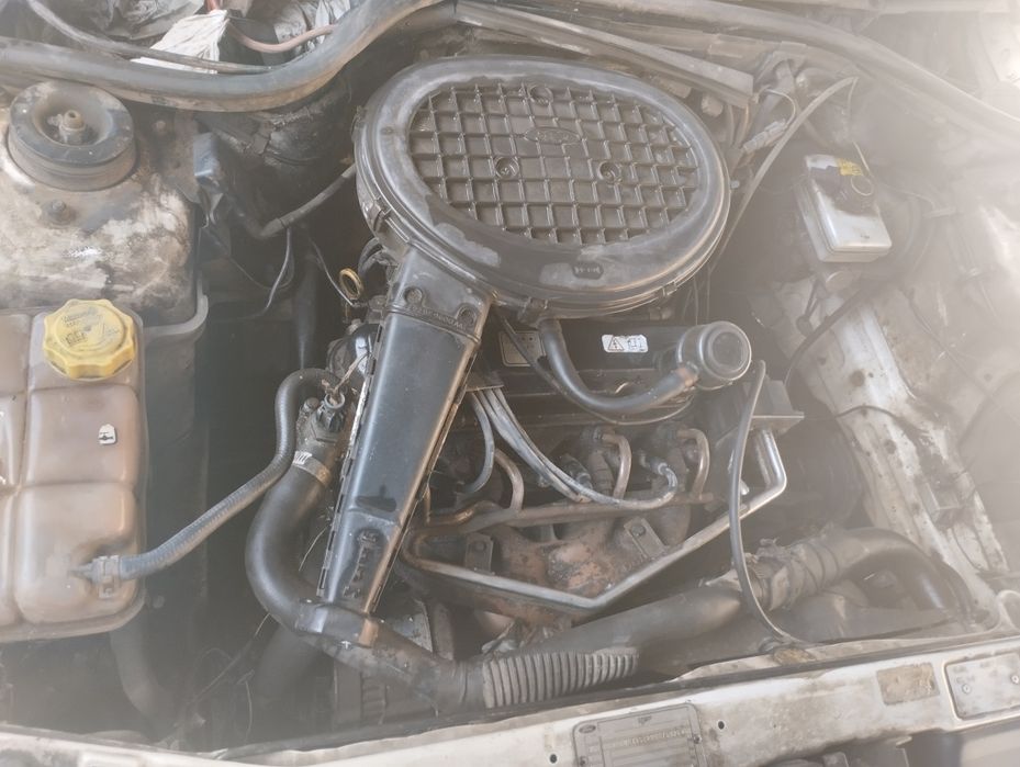 Продам двигатель и кпп форд эскорт / сиера