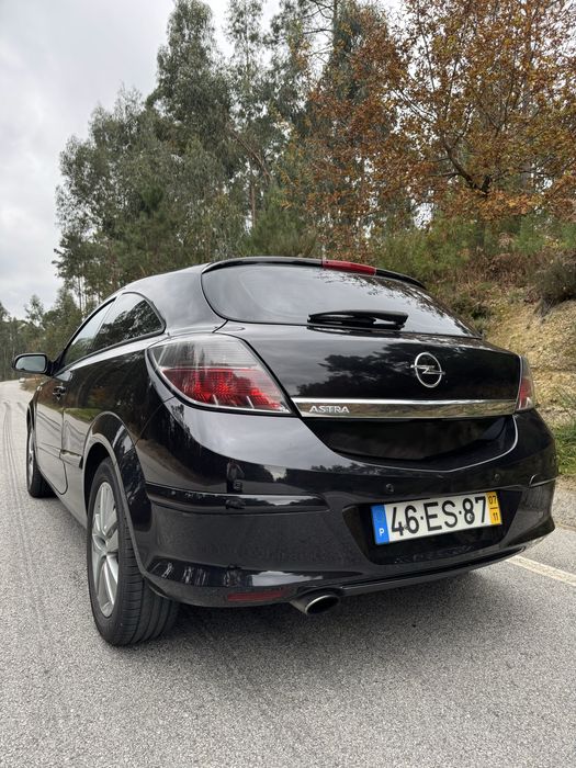 Opel Astra GTC 1.9