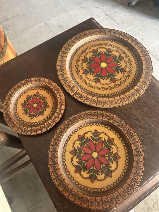 Prato decorativo em madeira