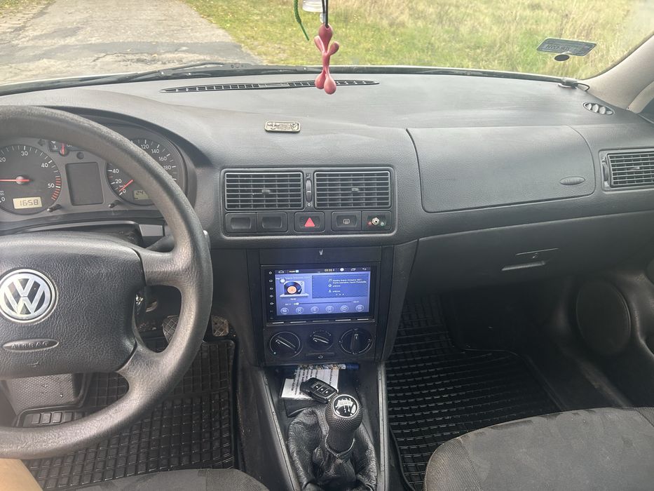 Volkswagen Golf 4 1.9 D 1998r