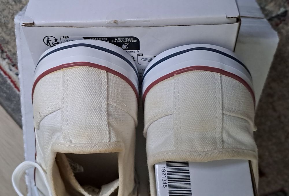 Trampki unicex wiązane kremowe r 43 Fila