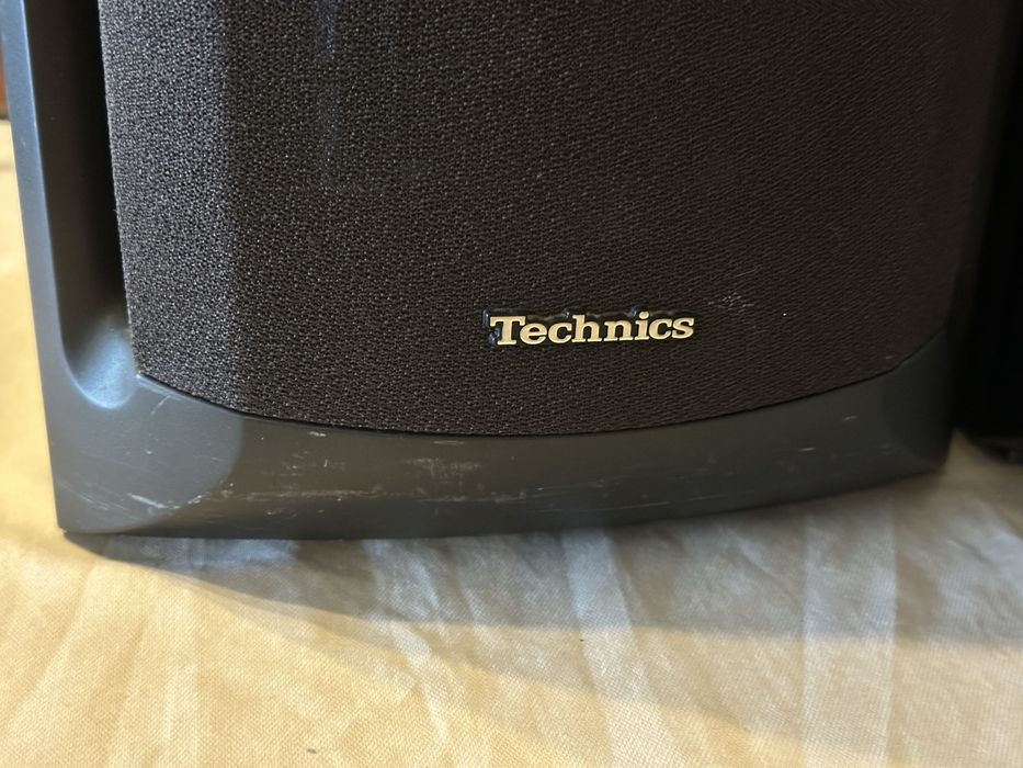 Wieża Technics CH510 z oryginalnymi kolumnami i pilotem RAK-CH144WH