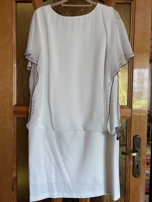 Sukienka elegancka biała