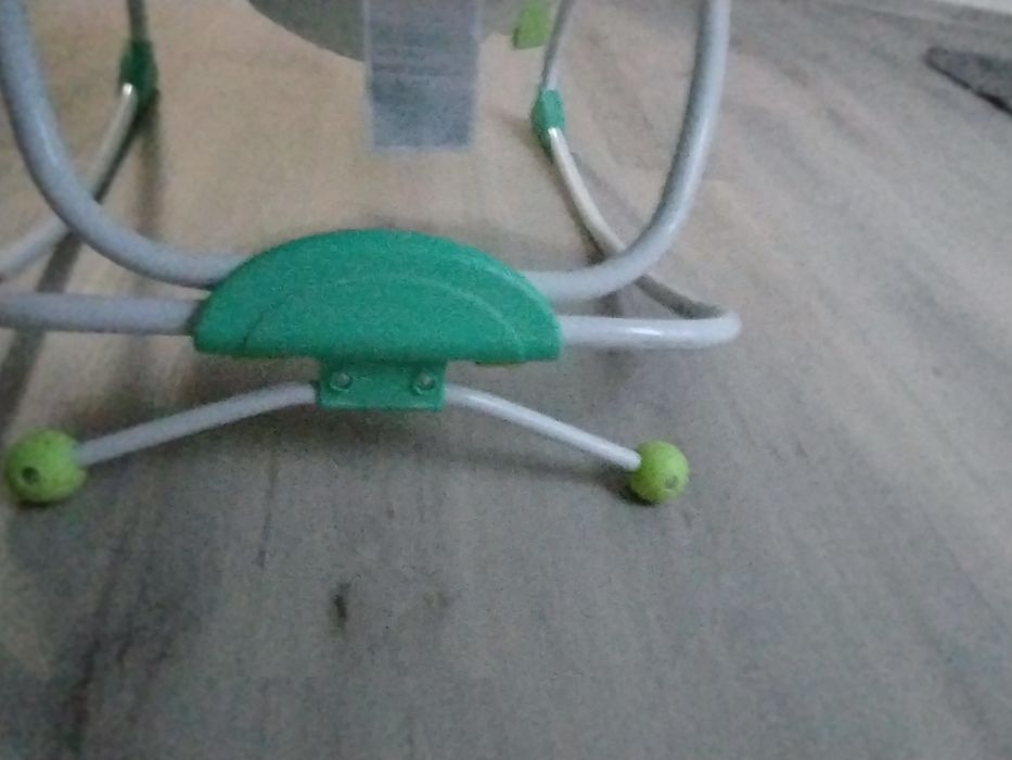 Leżaczek bujaczek dla niemowląt