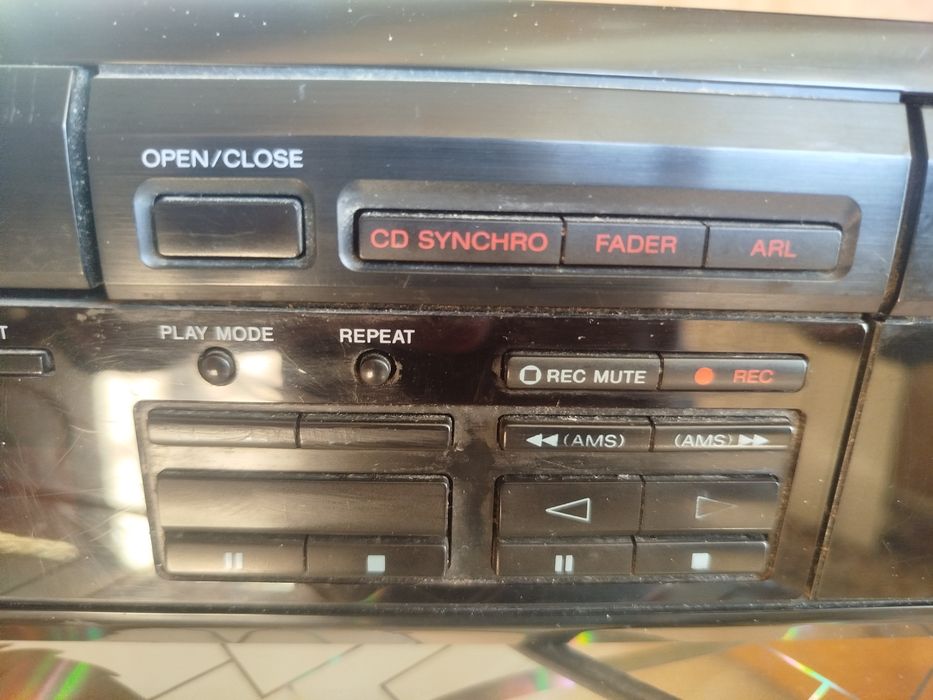 кассетная декa с CD плеером Sony TXD-RE210