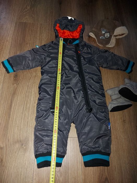 Kombinezon zimowy 74/80 MOLO czapka H&M i buty