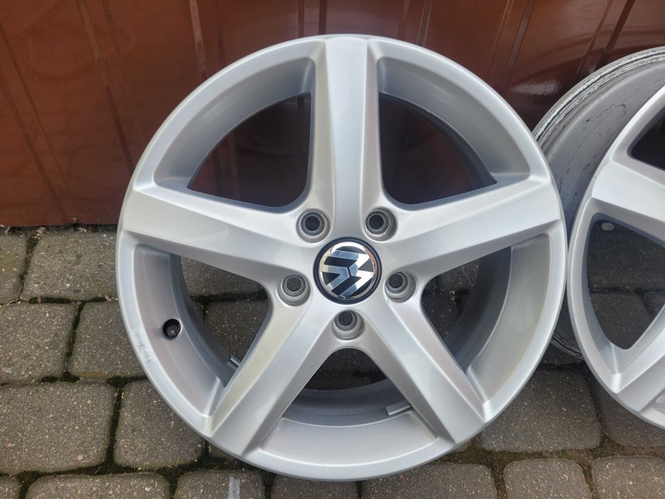 Felgi aluminiowe R 16  VW   Orginał