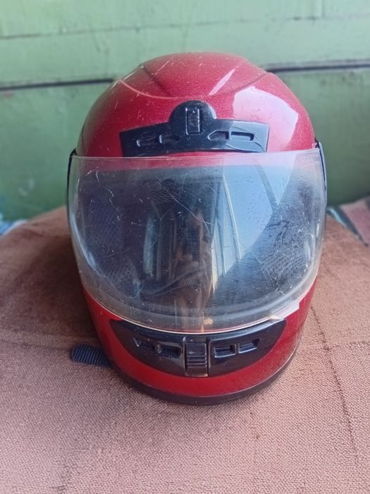 Продам мотошлем.