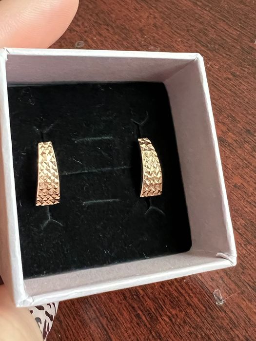 Сережки золото 585 1,43 грам