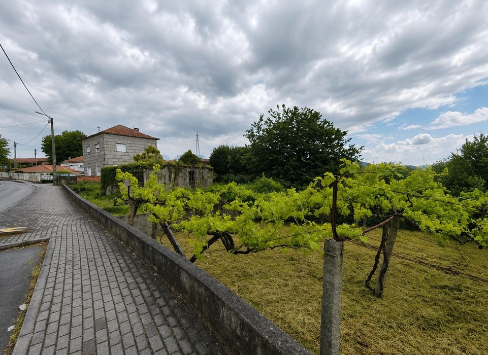 Moradia T2, Carreira e Bente, Vila Nova de Famalicão