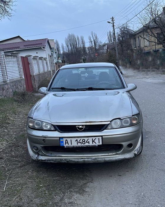 Продам Оpel vectra b 1997року 1.8 бензин. 370тис