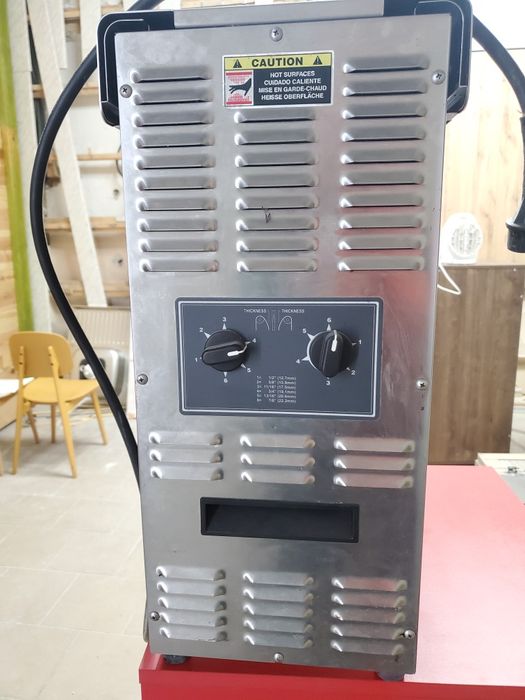 Тостер карамелізатор булочок roundup