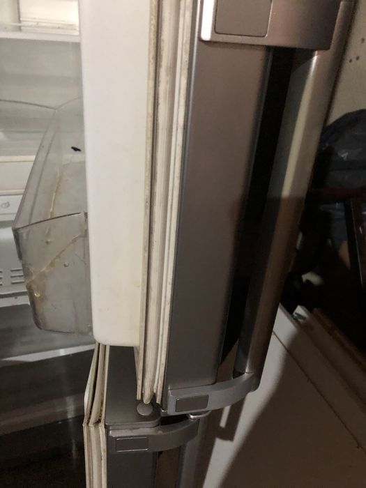 Vendo um frigorifico a trabalhar para pecas