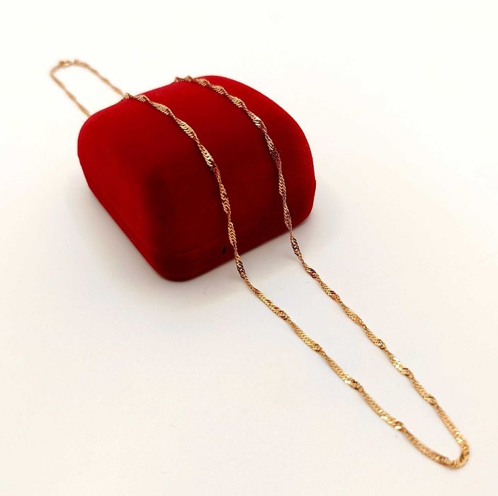 Złoty łańcuszek kręcony Singapur Pr.585 W:2,31gr 49,5cm