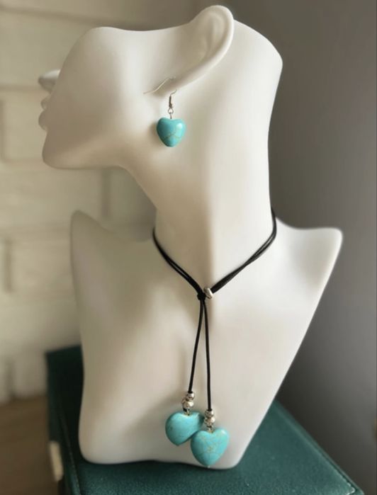 Nowy zestaw biżuterii: naszyjnik + kolczyki. Serce z turkusu