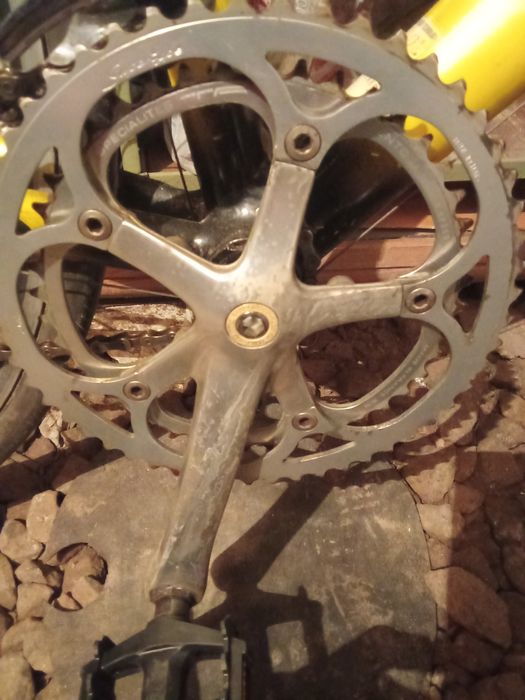 Шатуни Campagnolo 105 фрівіл манетка касета шолом шини барабан шипи.