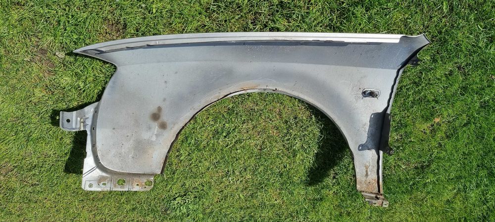 Audi A6 C5 Lift blotnik prawy LY7Q