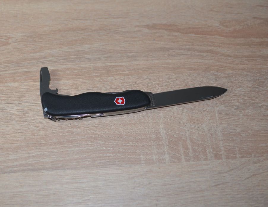 Великий Victorinox  Picknicker/Nomad