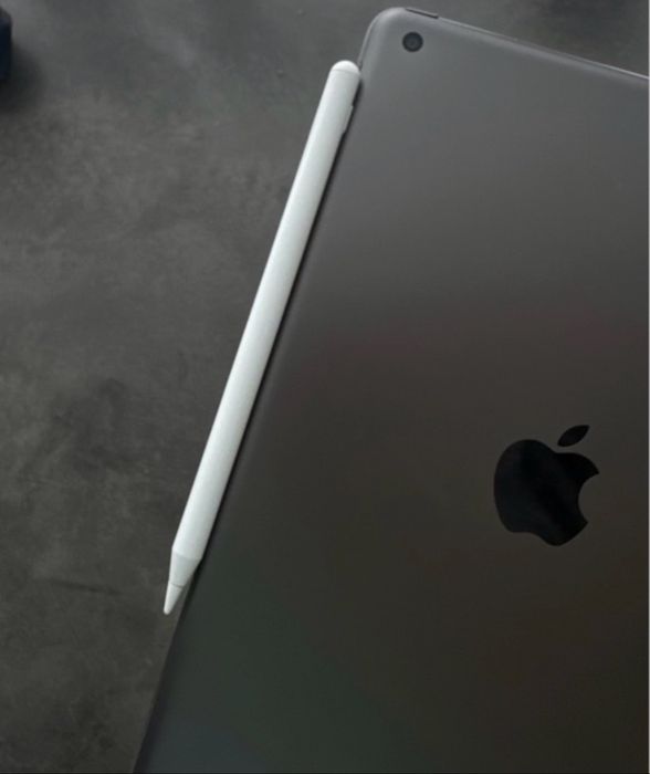 Ipad 8 ідеальний стан з коробкою