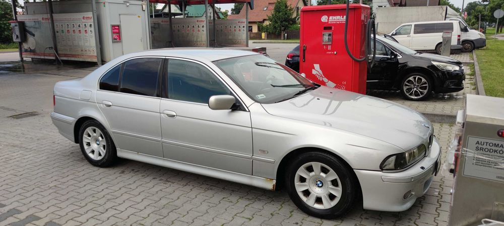 BMW e39 2.2 170km Titansilber