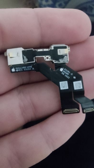 Продам запчастини до айфон 13