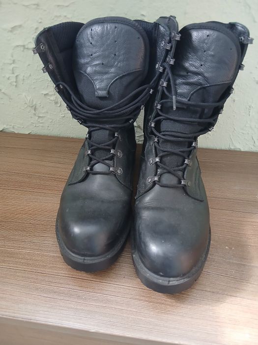 Buty wojskowe czarne nowe