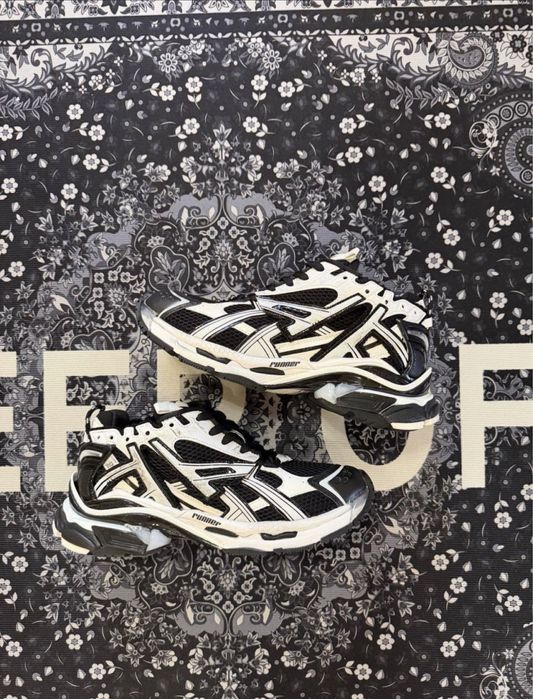 Balenciaga runner розміри 40 41 42