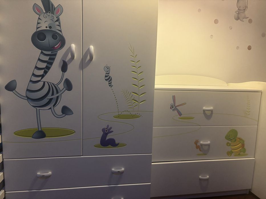 Zestaw mebli dziecięcych