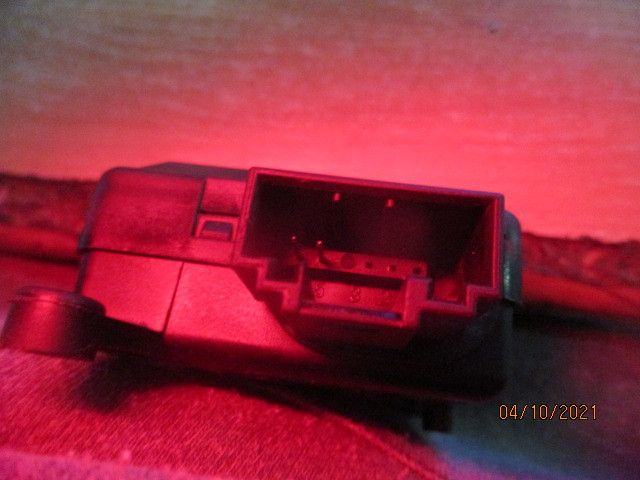 Motor da comporta da sofagem VOLKSWAGEN Fox (5Z1, 5Z3, 5Z4)