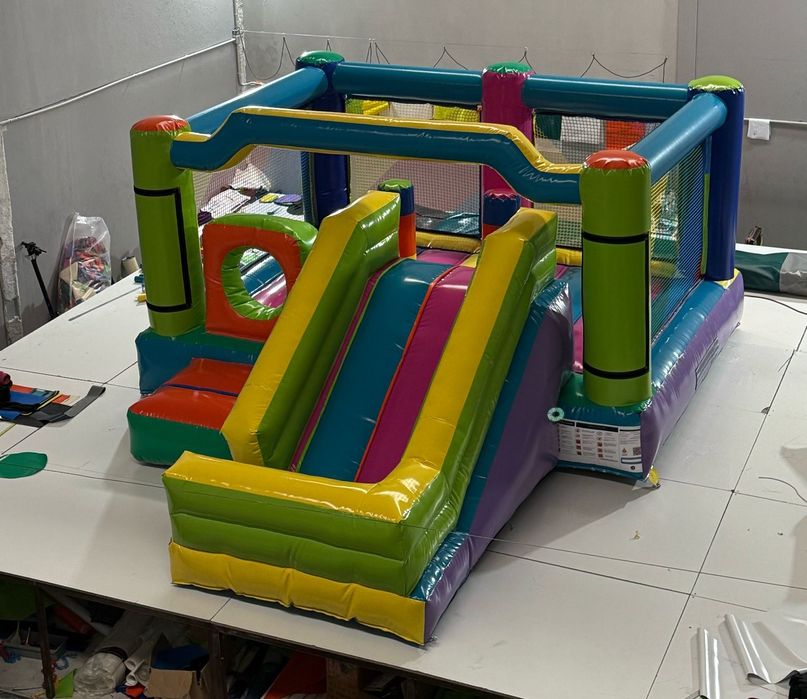Insuflável Mega Jump - Aluguer p/ festas e eventos