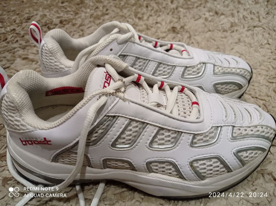 Продам взуття у відмінному стані