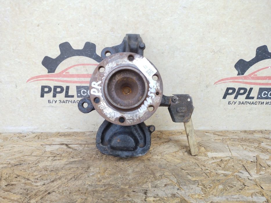 Mercedes Sprinter W907 18- кулак передний правый цапфа ступица