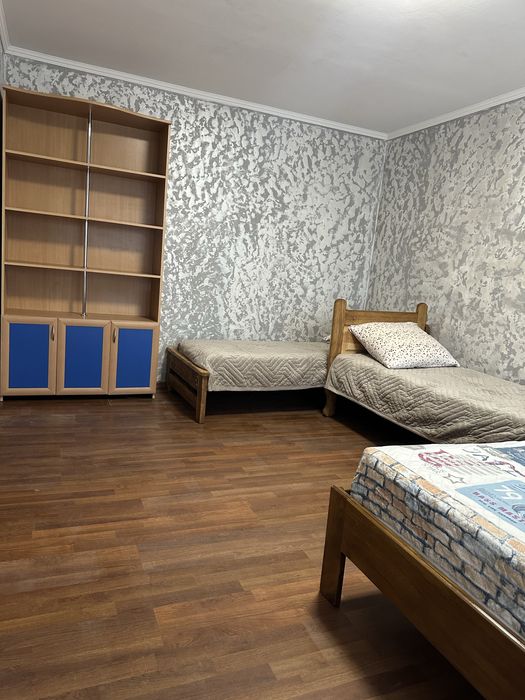 Квартира однокімнатна подобово.