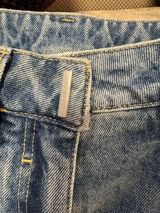продам Джинси GIVECHY