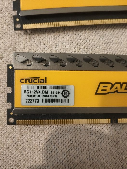 Płyta główna GIGABYTE z procesorem, ramem i chłodzeniem